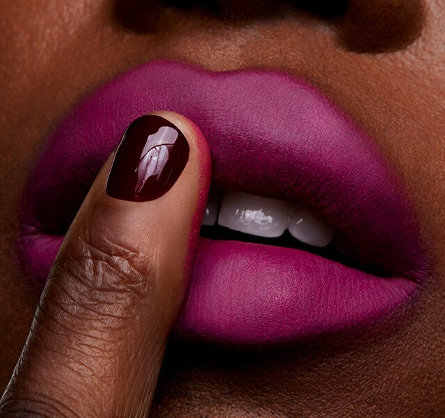 Powder Kiss Lipstick - Velvet Punch