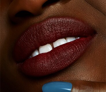 Powder Kiss Liquid Lip Colour - Pretty Pleats!